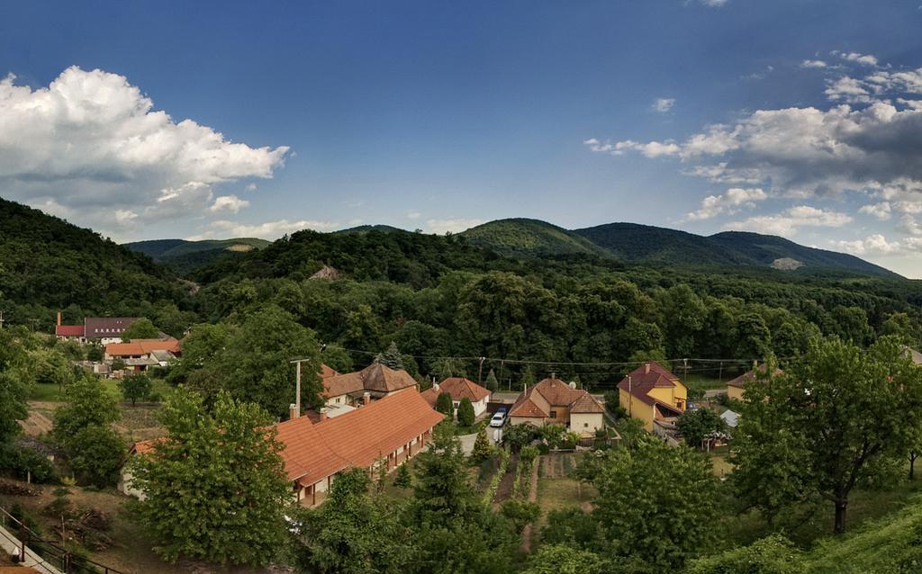 Nyitott Kapu Vendégház Felsőtárkány Extérieur photo